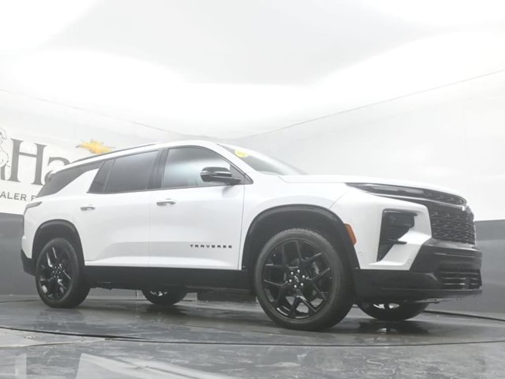 Used 2024 Chevrolet Traverse RS SUV