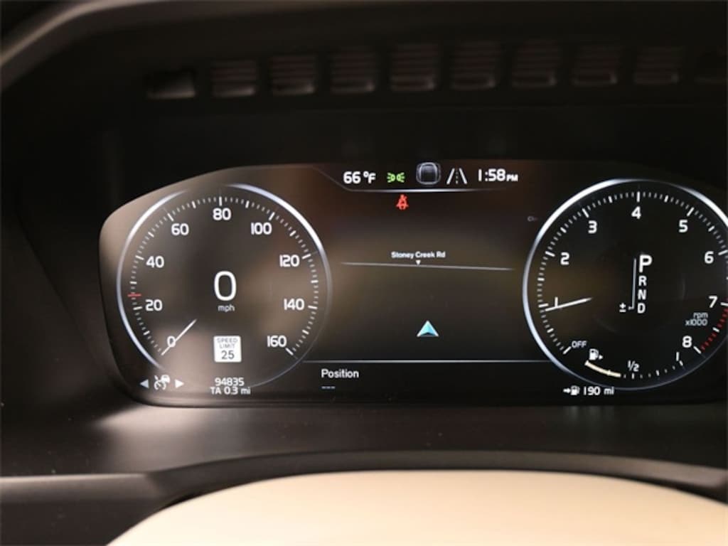 Used 2019 Volvo XC90 T5 Momentum SUV