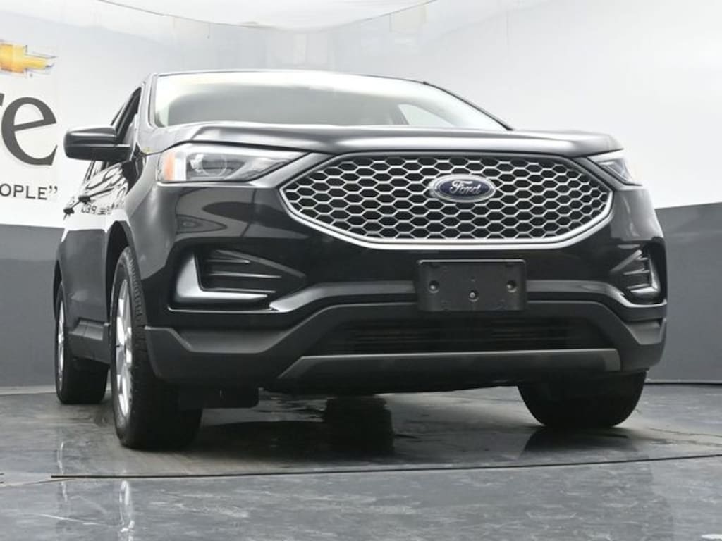 Used 2024 Ford Edge SEL SUV