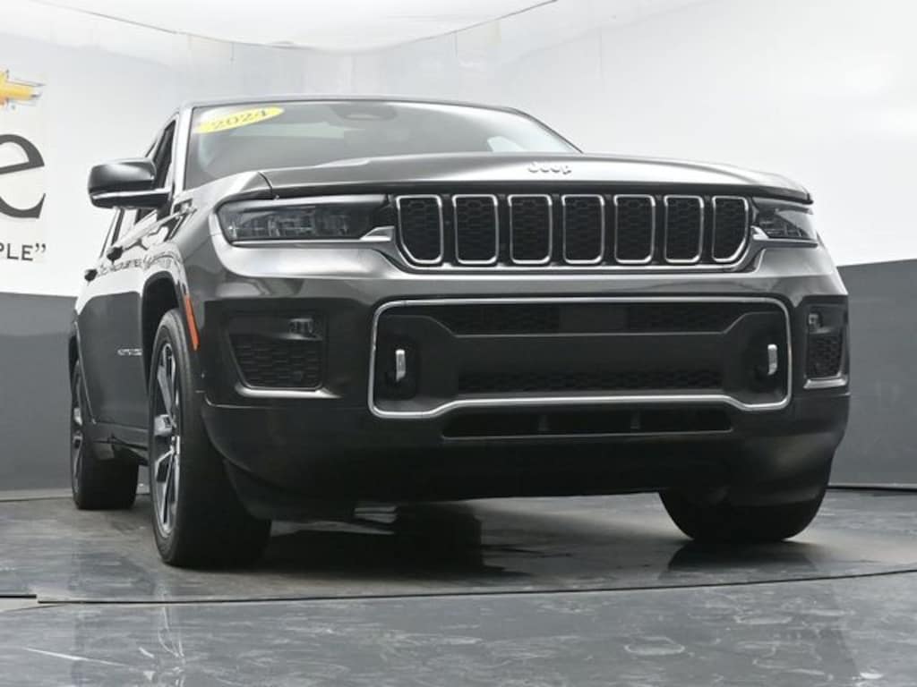 Used 2024 Jeep Grand Cherokee L Overland SUV