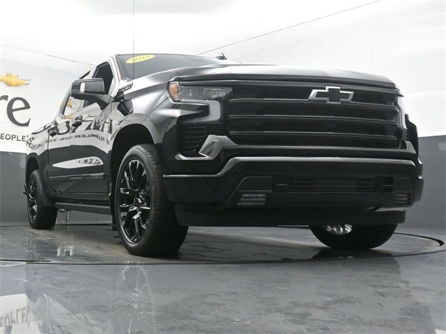 2024 Chevrolet Silverado 1500 High Country photo 4