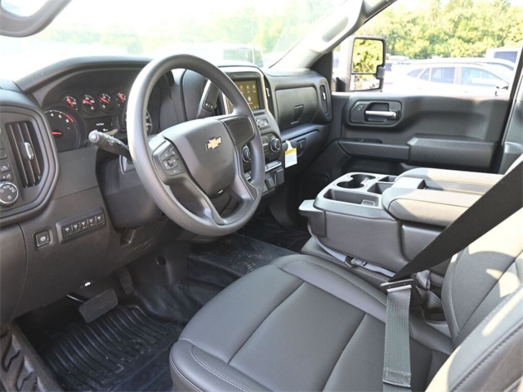 New 2025 Chevrolet Silverado 3500HD Chassis Work Truck Truck Crew Cab