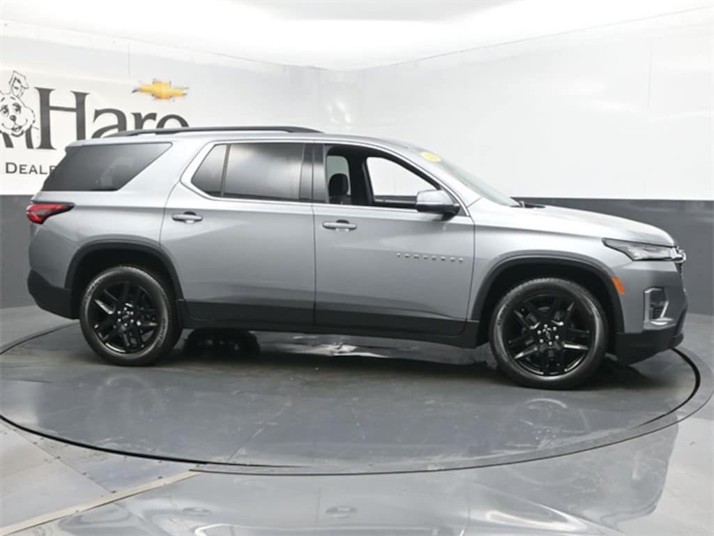 Used 2023 Chevrolet Traverse LT Cloth w/1LT SUV