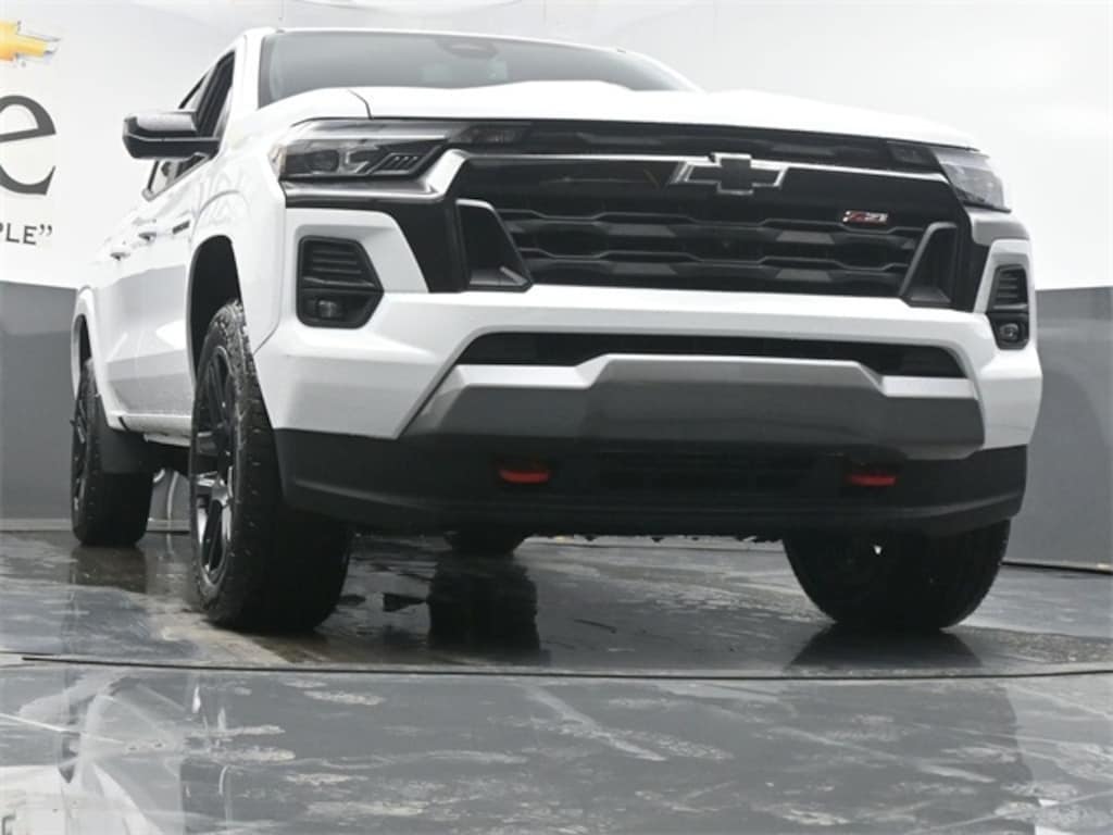 New 2025 Chevrolet Colorado Z71 Truck Crew Cab
