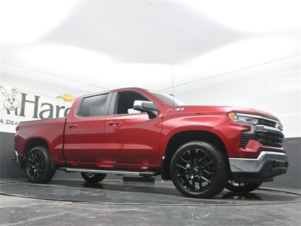 Used 2024 Chevrolet Silverado 1500 LT w/1LT Truck Crew Cab