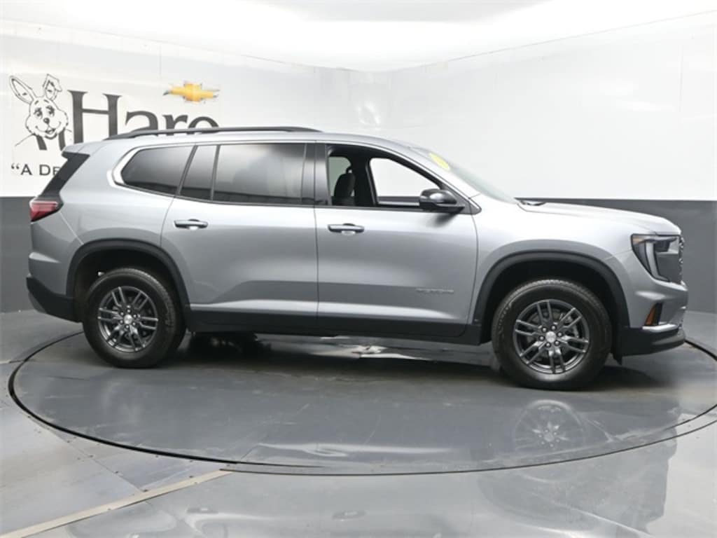 Used 2025 GMC Acadia Elevation SUV