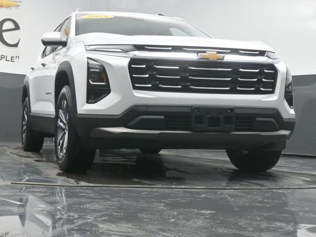 Used 2025 Chevrolet Equinox LT SUV