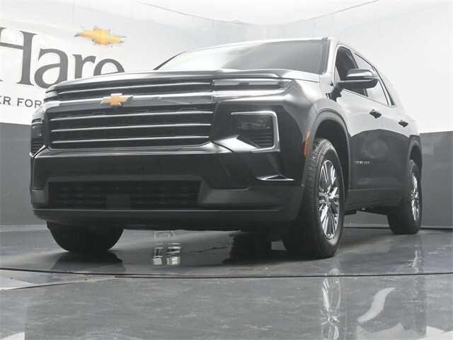 2025 Chevrolet Traverse photo 3