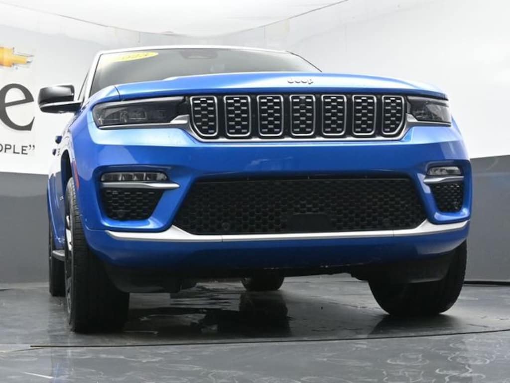Used 2023 Jeep Grand Cherokee Summit SUV