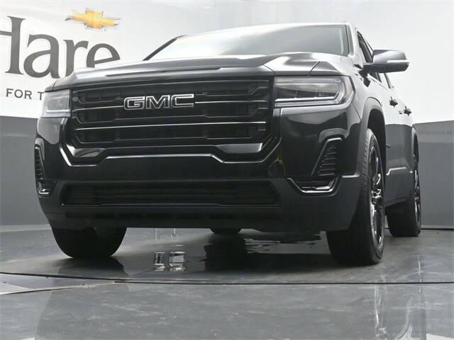 2023 Gmc Acadia SLE photo 4