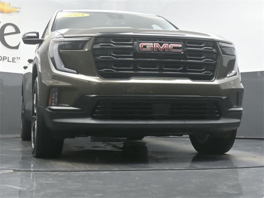 Used 2024 GMC Acadia Elevation SUV