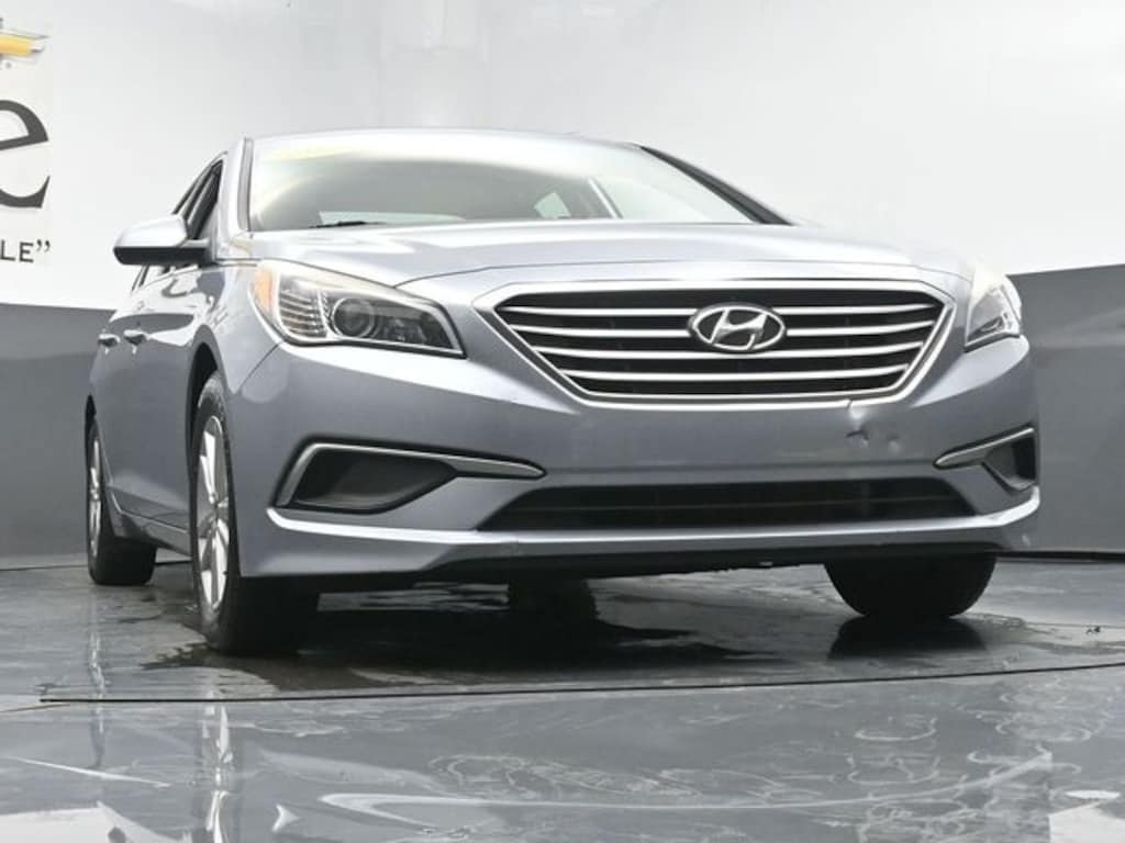 Used 2017 Hyundai Sonata SE Sedan