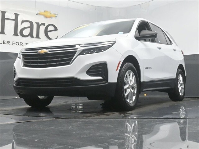 2022 Chevrolet Equinox LS photo 4