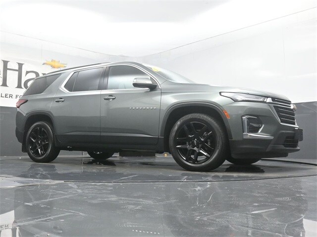 2023 Chevrolet Traverse Cloth 1LT photo 2