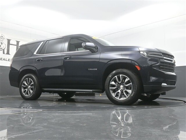 2023 Chevrolet Tahoe LT photo 2