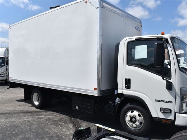 2024 Isuzu NPR HD's photo