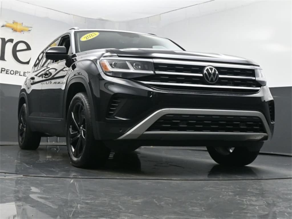 Used 2023 Volkswagen Atlas 3.6L V6 SE w/Technology SUV