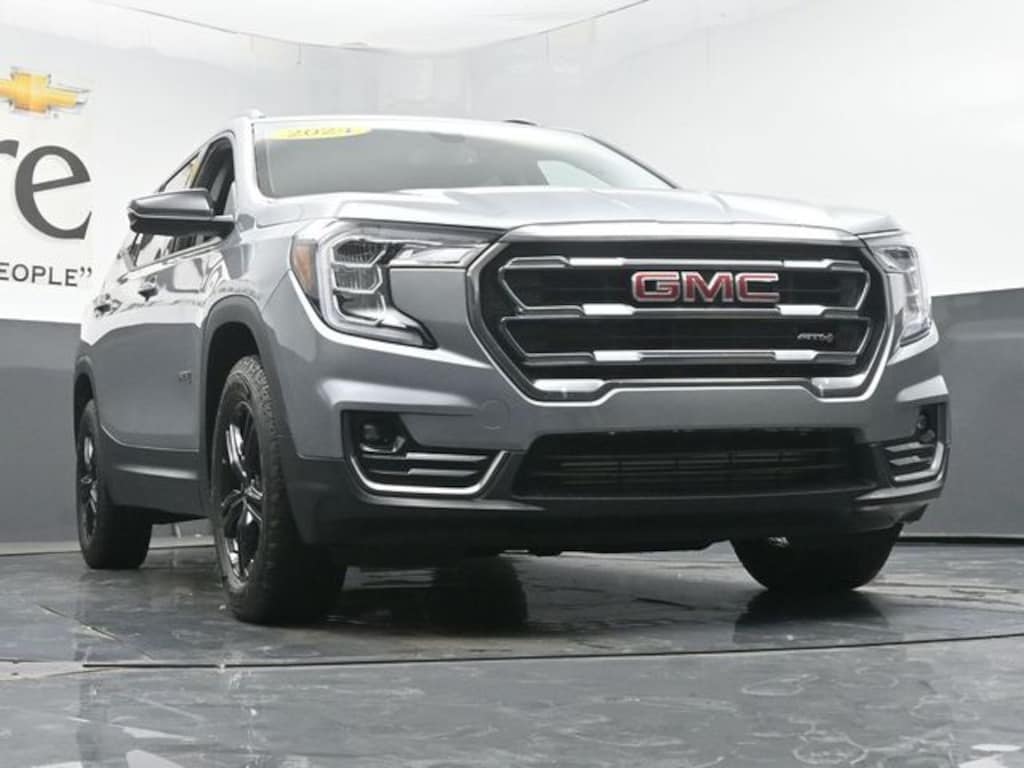 Used 2024 GMC Terrain AT4 SUV