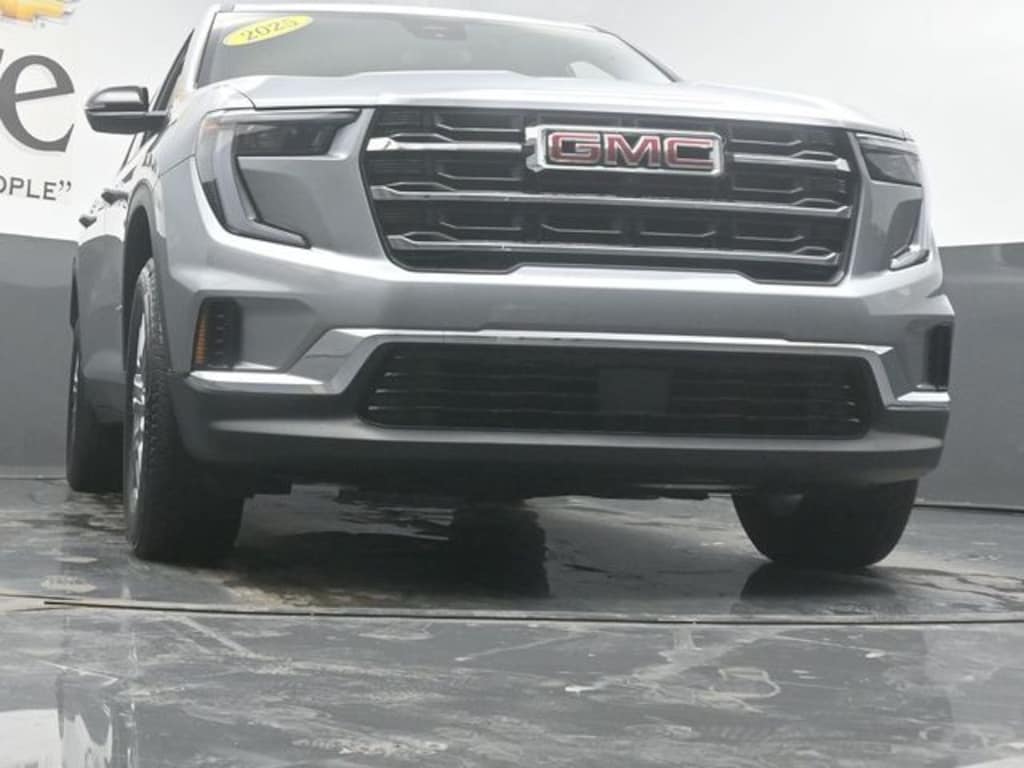 Used 2025 GMC Acadia Elevation SUV