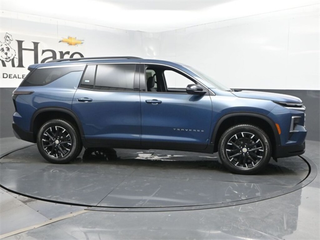 New 2026 Chevrolet Traverse LT SUV