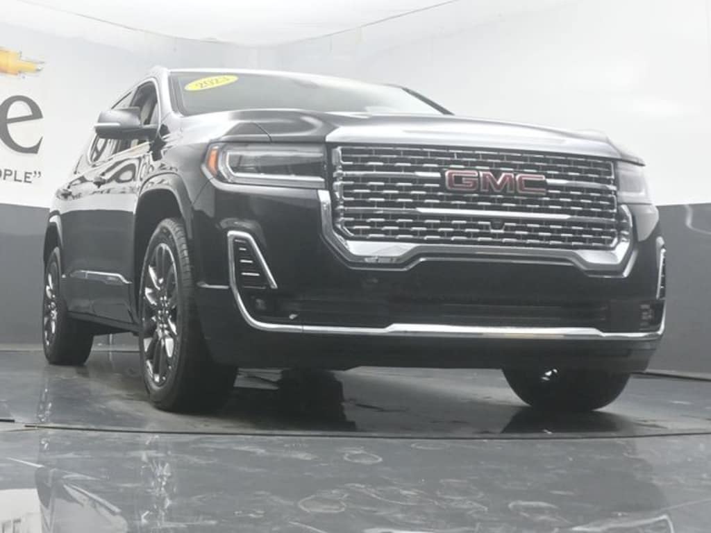 Used 2023 GMC Acadia Denali SUV