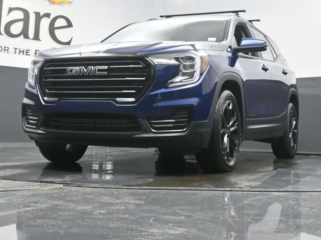 Used 2022 GMC Terrain SLE SUV
