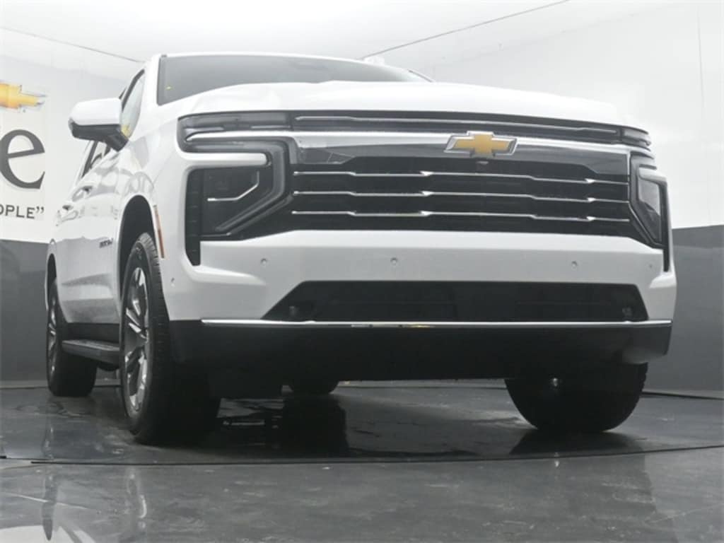 New 2026 Chevrolet Suburban LT SUV