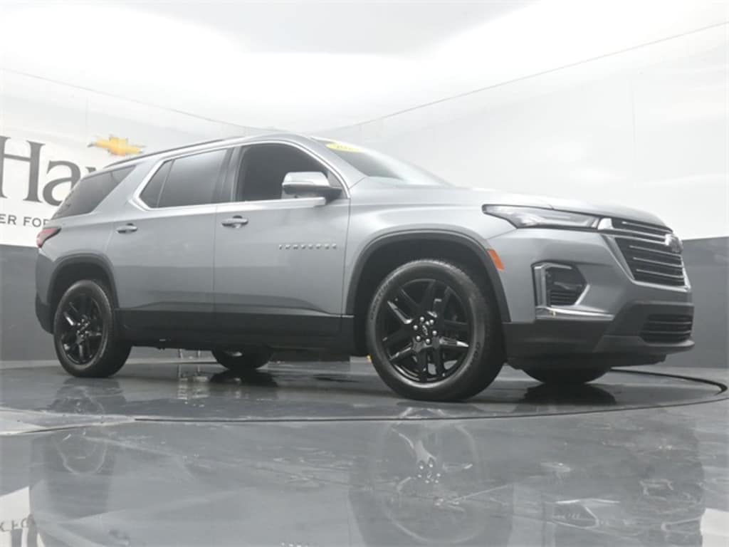 Used 2023 Chevrolet Traverse LT Cloth w/1LT SUV