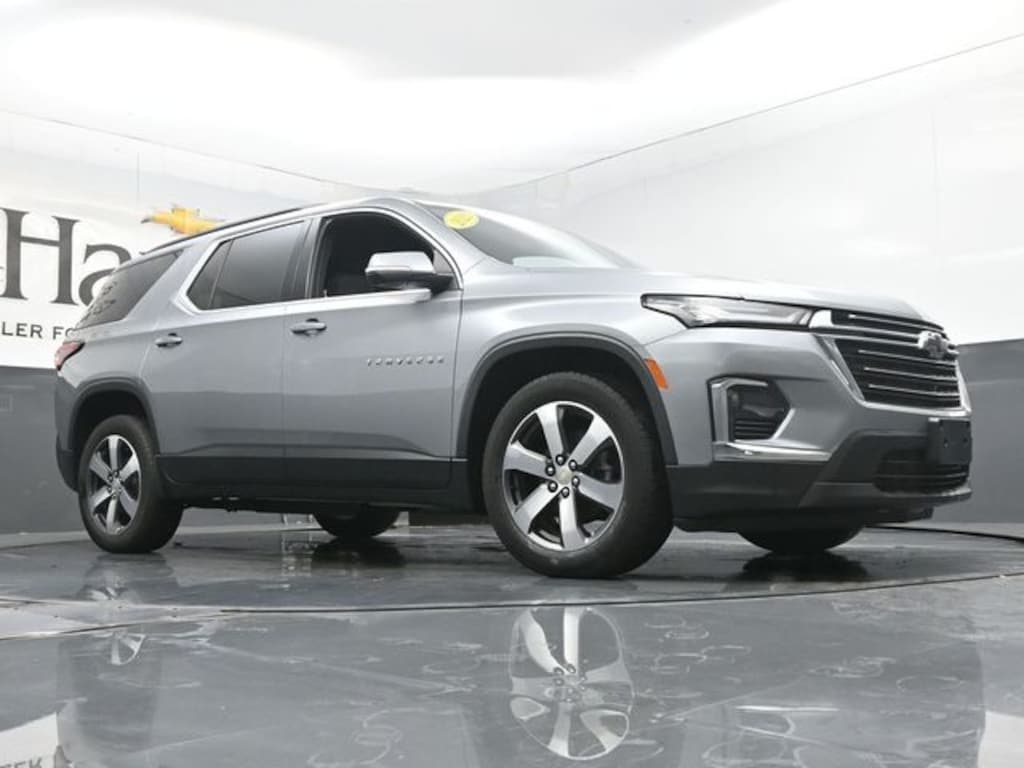 Used 2023 Chevrolet Traverse LT Leather SUV