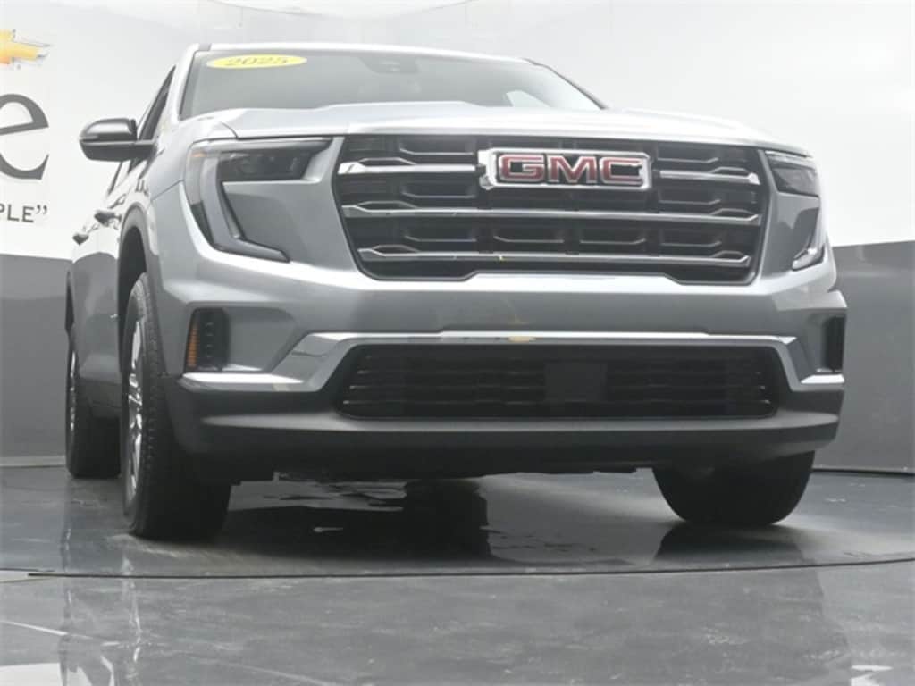 Used 2025 GMC Acadia Elevation SUV