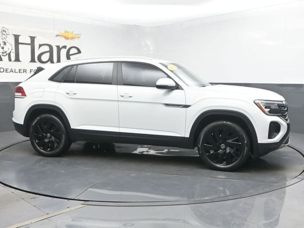 Used 2024 Volkswagen Atlas Cross Sport 2.0T SE w/Technology SUV