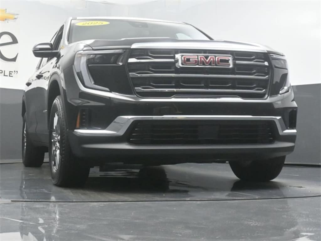 Used 2025 GMC Acadia Elevation SUV