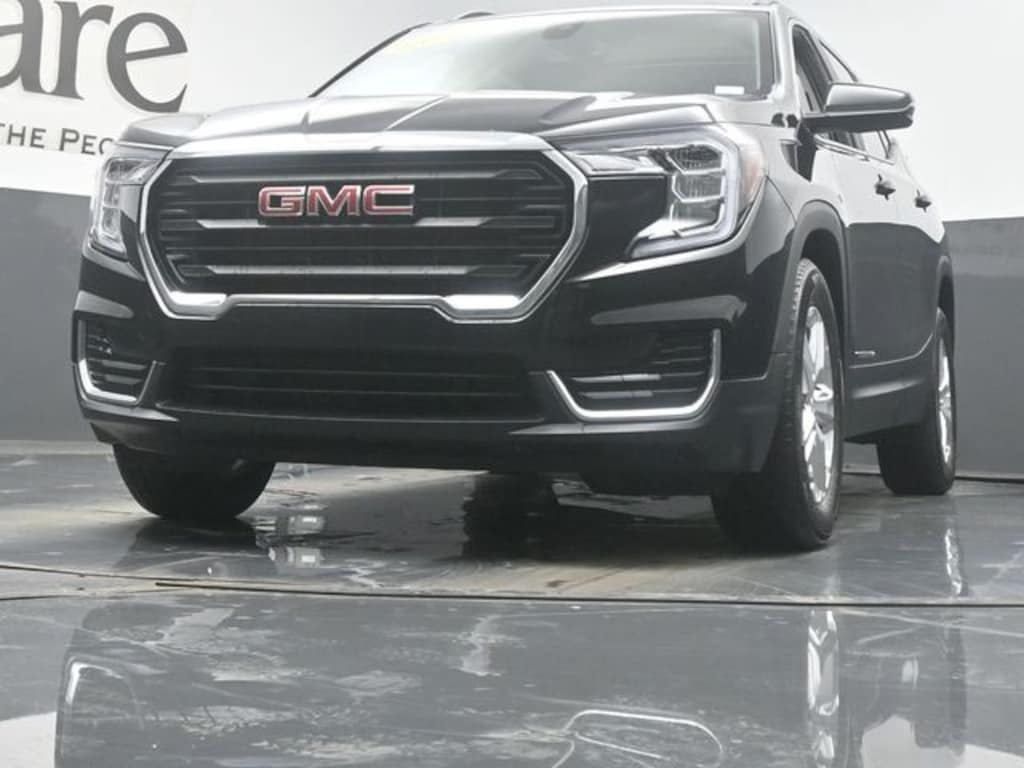 Used 2023 GMC Terrain SLE SUV