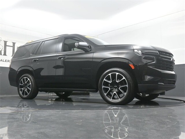 2023 Chevrolet Tahoe RST photo 2