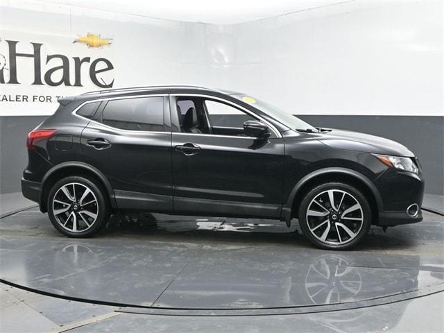 2018 Nissan Rogue Sport SL's photo