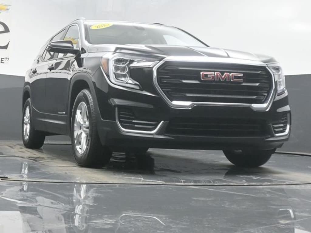 Used 2023 GMC Terrain SLE SUV