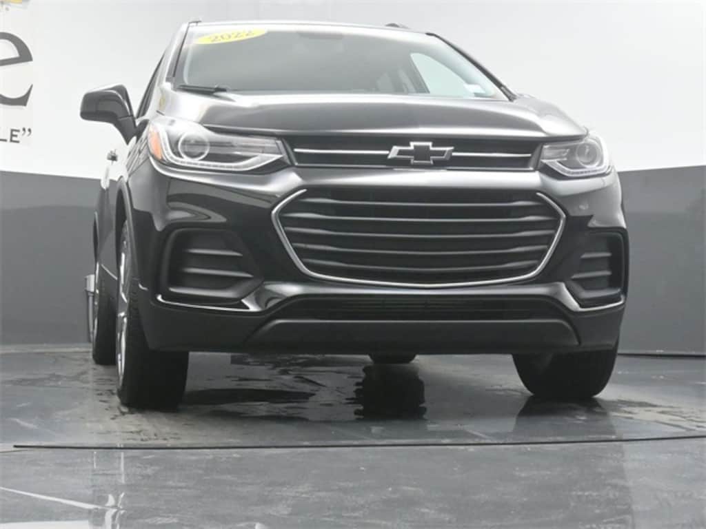 Used 2022 Chevrolet Trax LT SUV