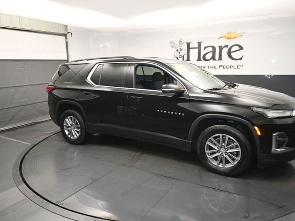 Used 2022 Chevrolet Traverse LT Cloth w/1LT SUV