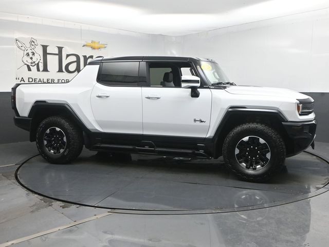 2024 GMC Hummer EV 2X's photo