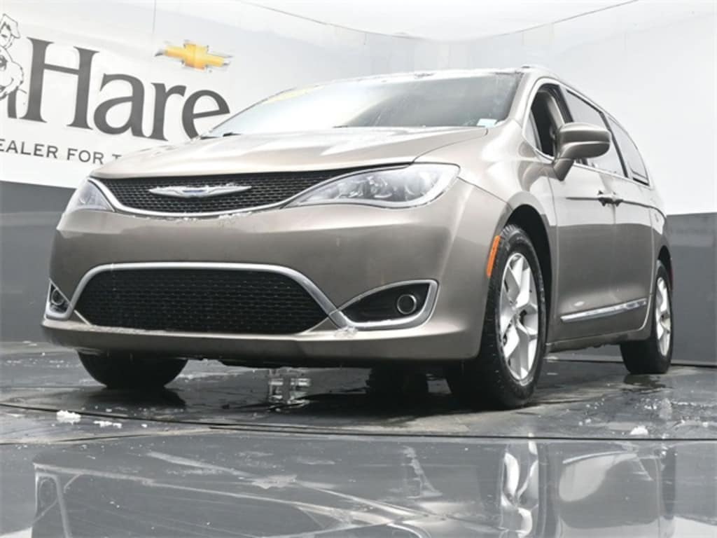Used 2018 Chrysler Pacifica Touring L Plus Van
