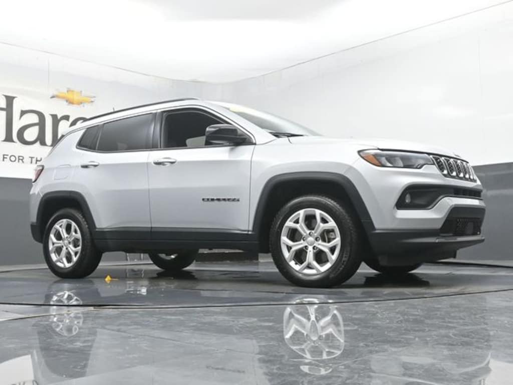 Used 2024 Jeep Compass Latitude SUV