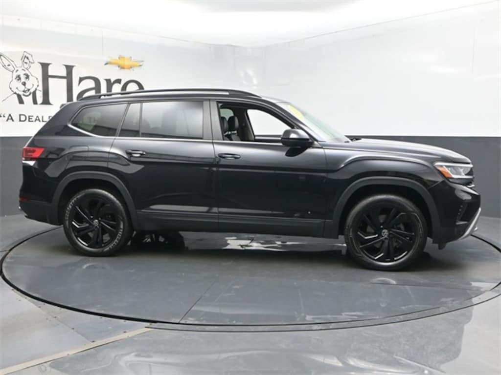 Used 2023 Volkswagen Atlas 3.6L V6 SE w/Technology SUV