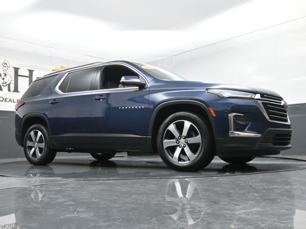 Used 2023 Chevrolet Traverse LT Leather SUV