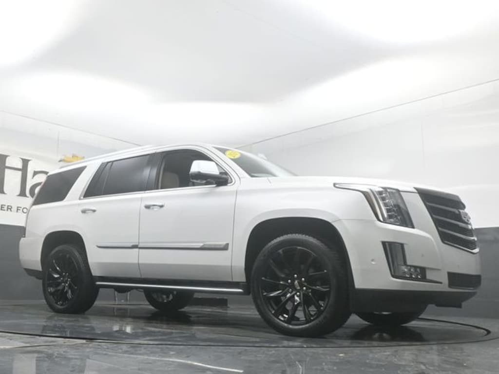 Used 2019 CADILLAC Escalade Luxury SUV