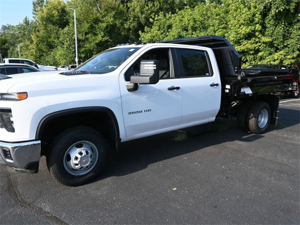 New 2025 Chevrolet Silverado 3500HD Chassis Work Truck Truck Crew Cab