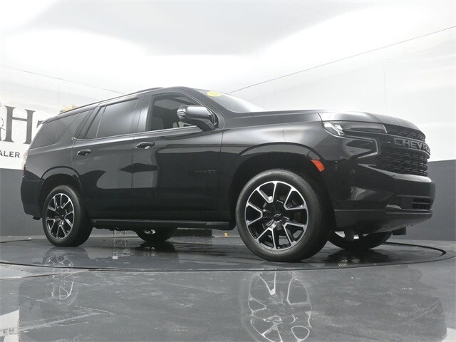 2023 Chevrolet Tahoe RST photo 2