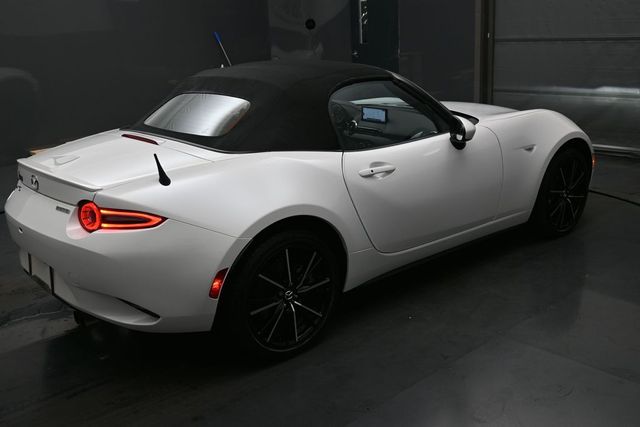 2024 Mazda MX-5 Miata Grand Touring - Photo 29