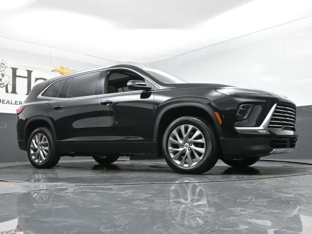 Used 2025 Buick Enclave Preferred SUV