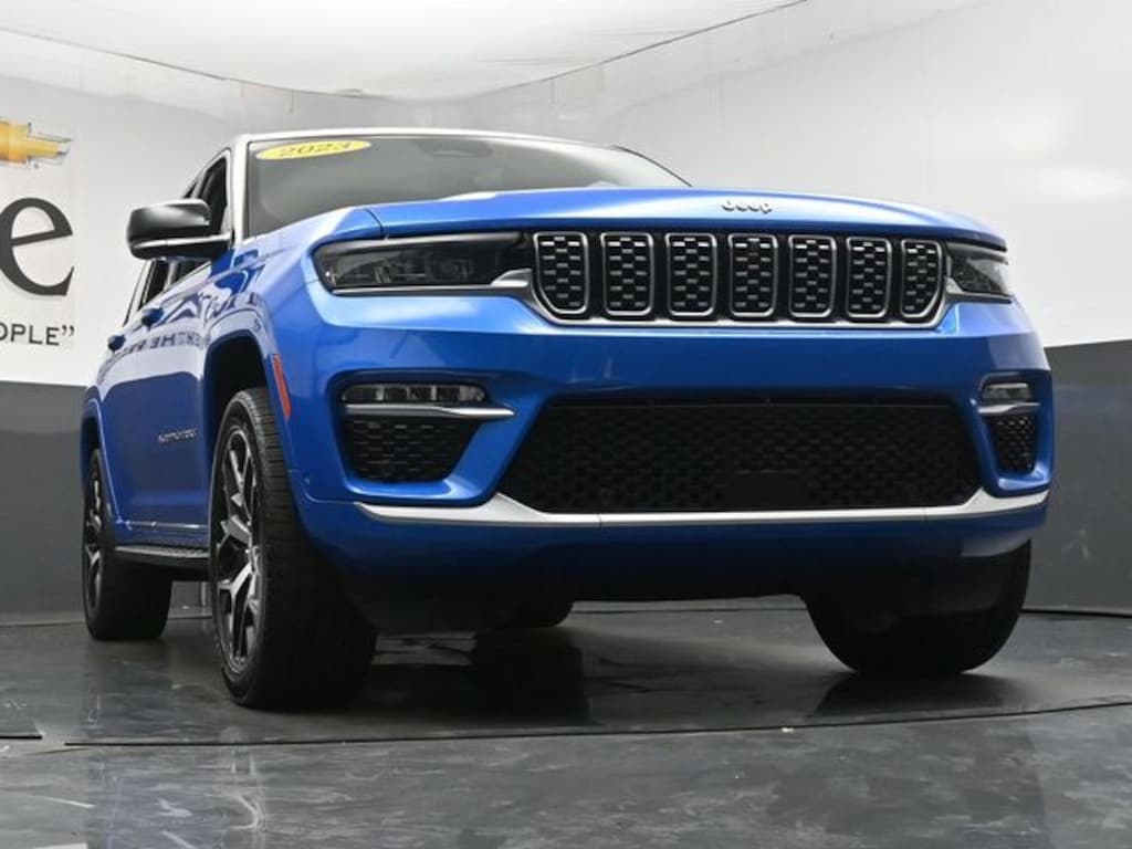 Used 2023 Jeep Grand Cherokee Summit SUV