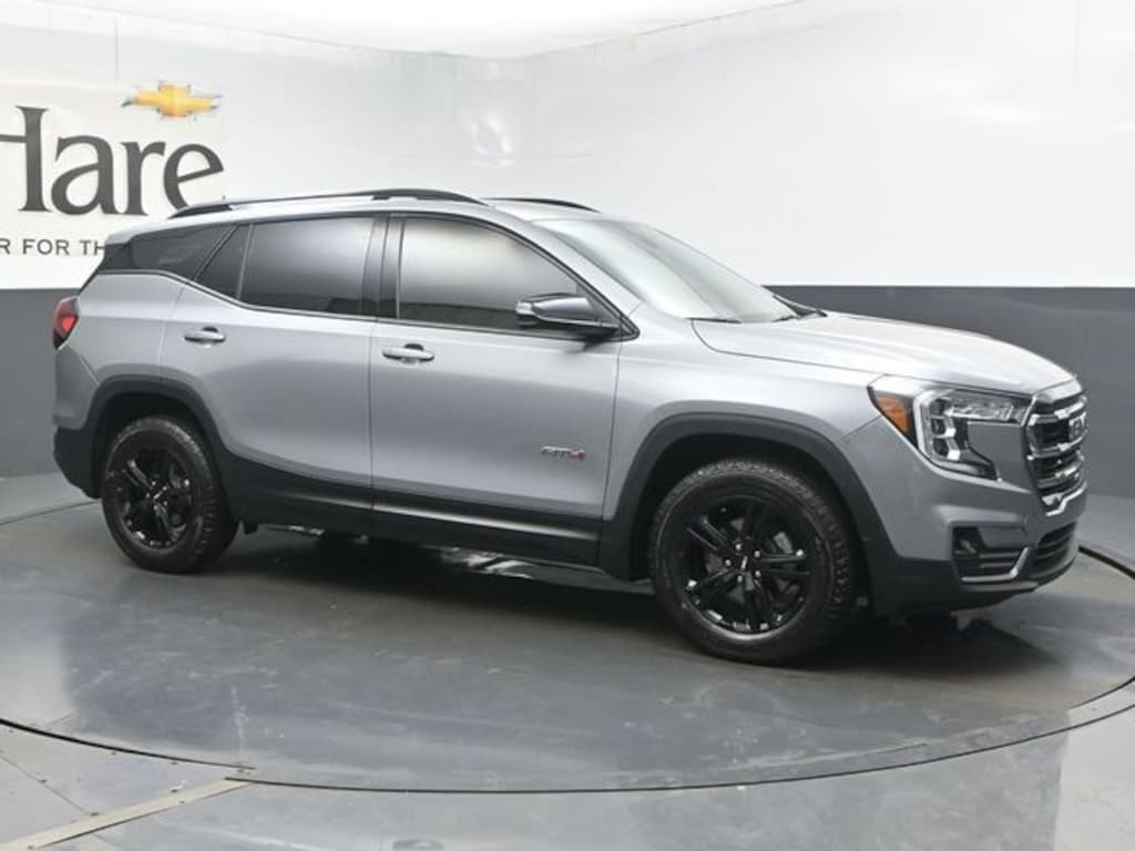 Used 2024 GMC Terrain AT4 SUV